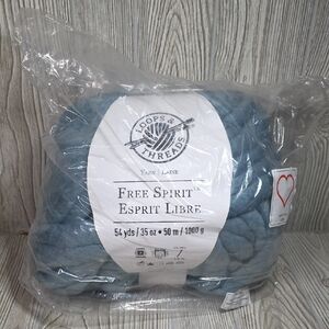 Loops & Threads Free Spirit Jumbo Yarn Dusty Blue 54 Yards NEW In Package